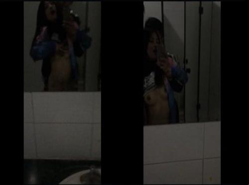 Nouvelle tendance, faire l'amour en prenant un selfie